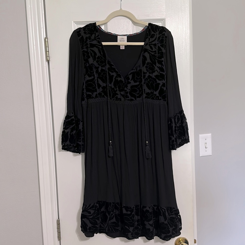 Beautiful Knox Rose Dress Black M